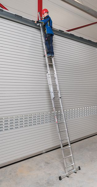 Euroline aluminium opsteekladder 2-delig model nr. 302 met 2 x 17 treden, 8m verticale ladderhoogte, 3028817