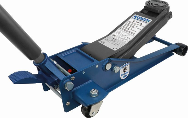 Kunzer rangeerkrik 2000 kg met snelvoetlift, WK 1075 FSH