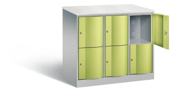 C+P XL lockerkast Resisto, H1077xB1148xD640mm, kleur: wit aluminium / virid green, 8472-373 S10084