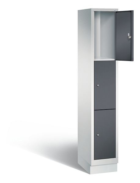 C+P lockerkast Evolo, H1800xB320xD500mm, kleur: lichtgrijs / zwartgrijs, 48020-103 S10061