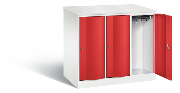 C+P XL lockerkast Resisto, H1077xB1148xD640mm, kleur: verkeerswit / vuurrood, 8271-373 S10075