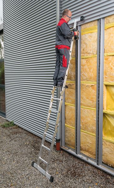 Euroline aluminium vouwladder model nr. 304 met 4 x 3 treden, 4,4m werkhoogte, 3040103
