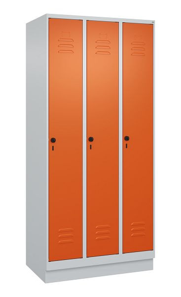 C+P Umkleidespind Classic PLUS, Sockel, 3 Abteile, 1950x900x500mm, 7035/2004, Drehriegel, 080020-30 S10031