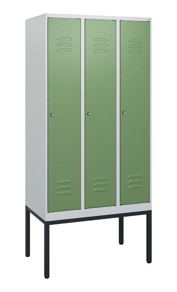 C+P Umkleidespind Classic PLUS, Gestell, 3 Abteile, 1950x900x500mm, 7035/6011, Zylinderschlösser, 0800305-30 S10021