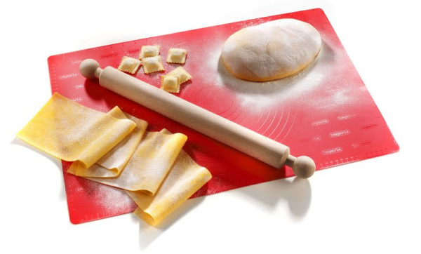 Imperia "FoglioChef" siliconen bakmat met houten deegroller, rood, 20 618