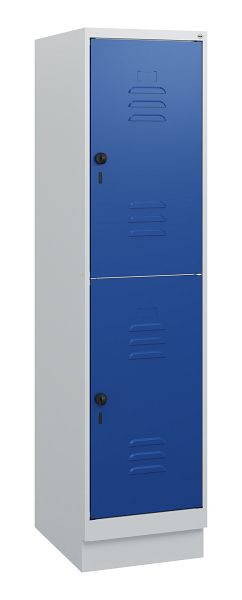 C+P Doppelstöckiger Spind Classic PLUS, Sockel, 1630x400x500mm, 7035/5010, Drehriegel, 0803205-12 S10003