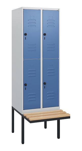 C+P Doppelstöckiger Spind Classic PLUS, 2 Abteile, 1950x600x815mm, 7035/5023, Drehriegel, Sitzleisten aus Buche, schwebende Sitzfläche, 0803405-20 S10005