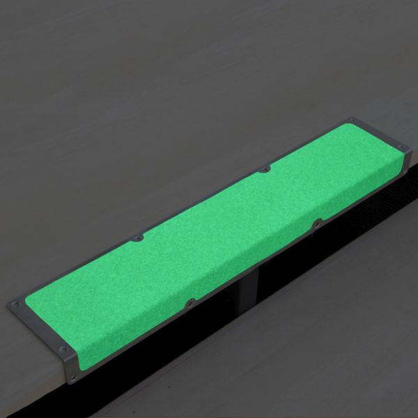 Meelbroek antislip randprofiel aluminium met m2 antislip coating, lichtgevend 120x1000x45mm, AKM1NF2