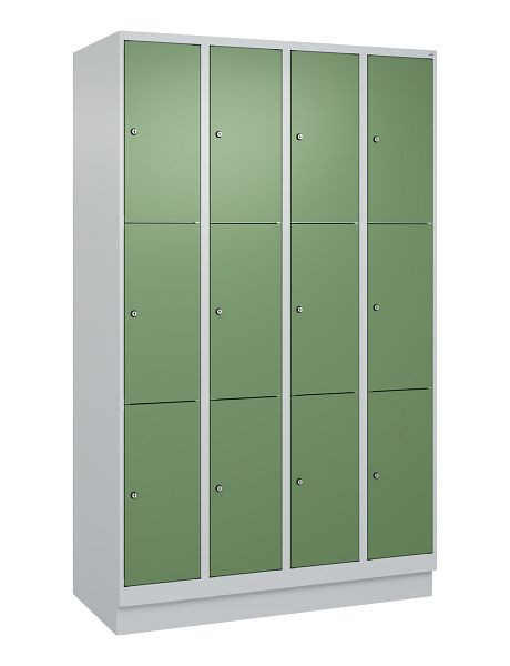 C+P lockerkast Classic PLUS, onderstel, 4 vakken met elk 3 vakken, 1950x1200x500mm, 7035/6011, 080020-403 S10006