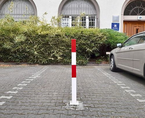 Schake slagboompaal, staal, kantelbaar, thermisch verzinkt, gelakt, cilinderslot, hoogte boven de grond 1000 mm, 310840