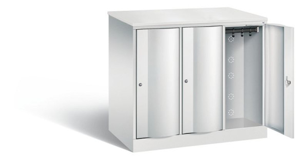 C+P XL lockerkast Resisto, H1077xB1148xD640mm, kleur: lichtgrijs, 8271-373 S10059