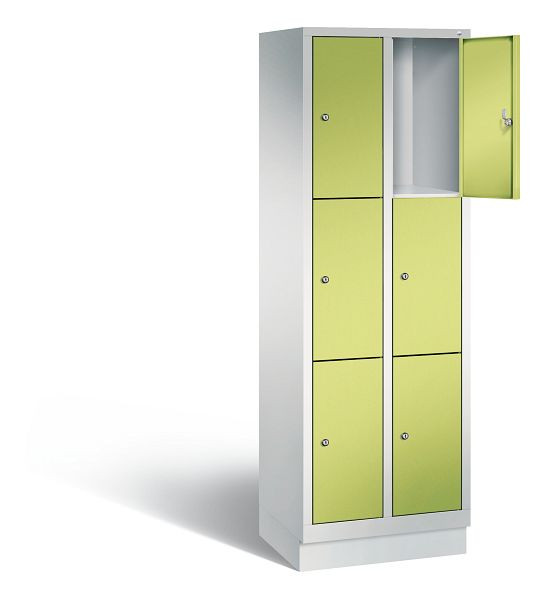 C+P lockerkast Evolo, H1800xB610xD500mm, kleur: lichtgrijs / virid groen, 48020-203 S10086