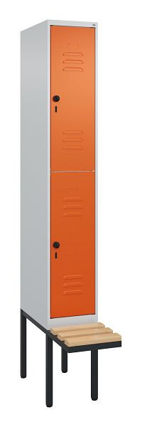 C+P Doppelstöckiger Spind Classic PLUS, 2120x300x815mm, 7035/2004, Drehriegel, Sitzleisten aus Buche, schwebende Sitzfläche, 0803407-10 S10180