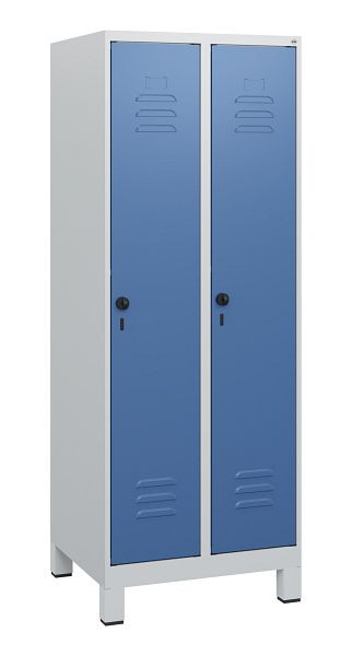 C+P Umkleidespind Classic PLUS, Füße, 2 Abteile, 1630x600x500mm, 7035/5023, Drehriegel, 0800105-20 S10005