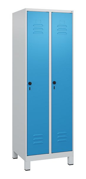 C+P luierkluis Classic PLUS met middenwand, voeten, 2 vakken, 1800x600x500mm, 7035/5012, veiligheidsdraaigrendel, 0800107-20F S10004