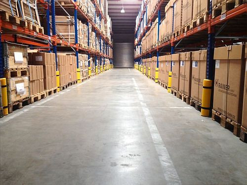 DENIOS aanrijbeveiligingselement voor plankdragers, gemaakt van polyethyleen, geel, recyclebaar, 311048
