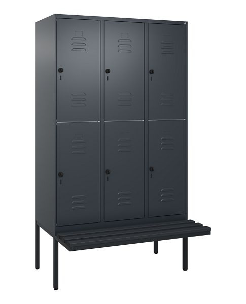C+P Doppelstöckiger Spind Classic PLUS, 3 Abteile, 2120x1200x815mm, 7016/7016, Drehriegel, mit Untergestell und schwebender Sitzfläche, 0803407-32 S10117