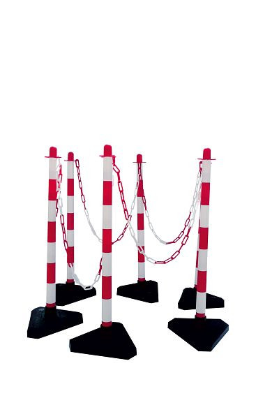 Schake kettingstandaardset 6 palen, wit/rood 10 m kunststof ketting 10 verbindingsschakels, driehoekig gevuld met beton, 4040KBSET