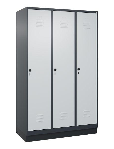 C+P Umkleidespind Classic PLUS, Sockel, 3 Abteile, 1950x1200x500mm, 7016/7035, Drehriegel, 080020-32 S10013
