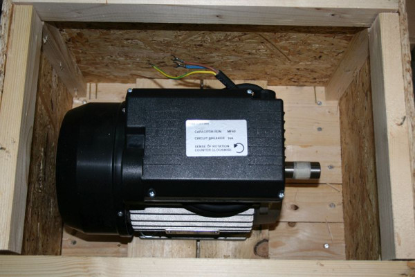 ELMAG E-motor 2, 2KW/3 pk, 2800 tpm, asdiameter: 24 mm voor EUROAIR 400/10/50 W, 9100453