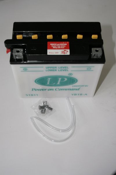 ELMAG accu 12 V-18Ah 'ongevuld' voor stroomgeneratoren, 9503085