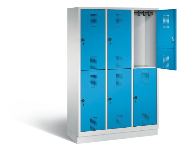 C+P locker dubbellaags Evolo, H1800xB1200xD500mm, kleur: lichtgrijs/lichtblauw, 48320-32 S10044