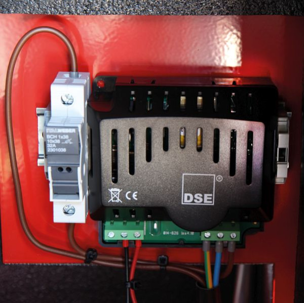 ELMAG druppellader DSE 9xxx voor stroomgeneratoren, 12 of 24 volt accuspanning (ingebouwd), 53658