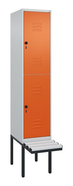 C+P Doppelstöckiger Spind Classic PLUS, 2120x400x815mm, 7035/2004, Drehriegel, mit Untergestell und schwebender Sitzfläche, 0803407-12 S10184