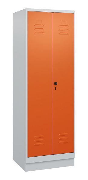 C+P Umkleidespind Classic PLUS SW, Sockel, 2 Abteile, 1800x600x500mm, 7035/2004, Drehriegel, 0800227-20 S10030
