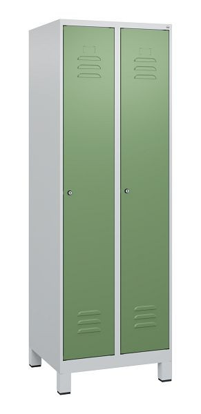 C+P luierkastje Classic PLUS met middenwand, voeten, 2 vakken, 1800x600x500mm, 7035/6011, cilindersloten, 0800107-20F S10021
