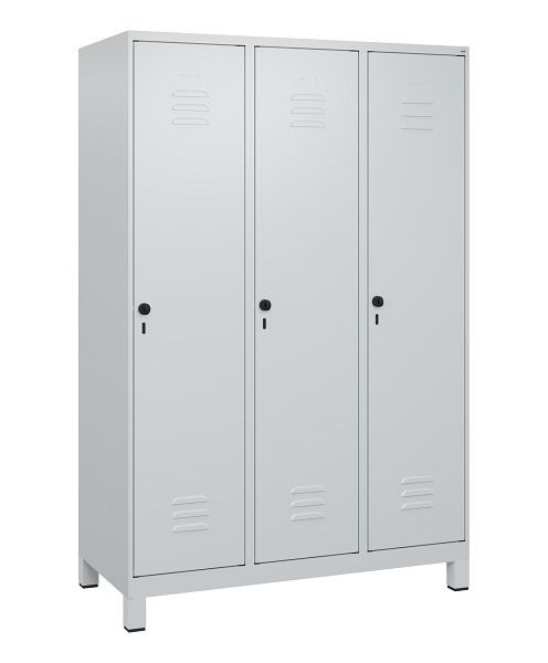 C+P luierkluis Classic PLUS met middenwand, voeten, 3 vakken, 1800x1200x500mm, 7035/7035, veiligheidsdraaigrendel, 0800107-32F S10009