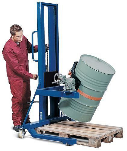 DENIOS vatheffer FW 16-F van staal, breed chassis, voor vaten van 60 tot 220 liter, 115-293
