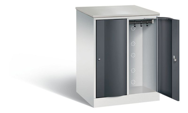 C+P XL lockerkast Resisto, H1077xB772xD640mm, kleur: lichtgrijs / zwartgrijs, 8271-273 S10057