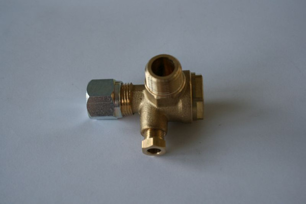 ELMAG terugslagklep voor modellen BOY 330/460 (1e model met CU-DL) Ketel: AG 3/8' Lijn: AG 3/8' met snijring & wartelmoer, 9201266