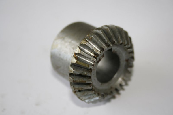 ELMAG kegeltandwielas Ø 30 mm (motorzijde), voor GBM 4/50 SGA, 9802265