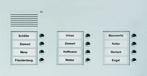 TCS audio buitenstation serie PUK 12 belknoppen (rechts uitgelijnd), 3 kolommen, UP zilver, PUK12/3-EN