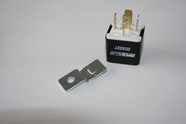 ELMAG relais 12 volt voor stroomgeneratoren, met platte stekkercontacten, 9503350