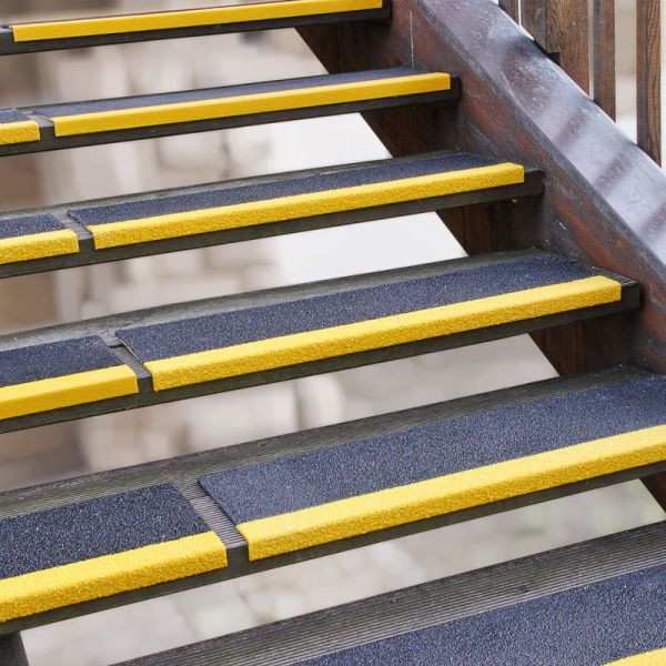 Meelbroek antislip randprofiel GFK medium zwart met rand geel 230x2500x30mm, GKMW2302500