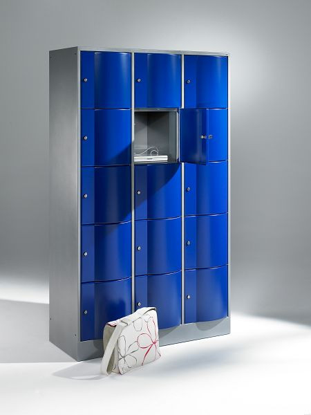 C+P lockerkast Resisto, H1950xB1148xD540mm, kleur: wit aluminium / gentiaanblauw, 8570-372 S11138
