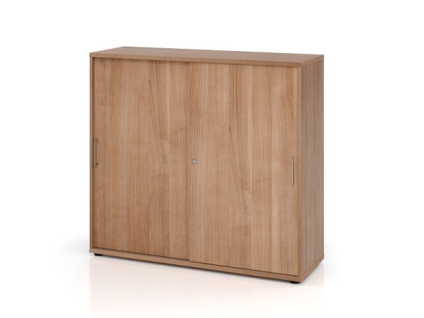 Hammerbacher schuifdeurkast 1753S BS, 3 OH, romp: notenhout / voorkant: notenhout, 120 x 40 x 110 cm (BxDxH), V1753S/N/N/BS
