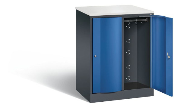 C+P garderobekast Resisto, H1077xB772xD540mm, kleur: zwartgrijs / gentiaanblauw, 8271-272 S10055