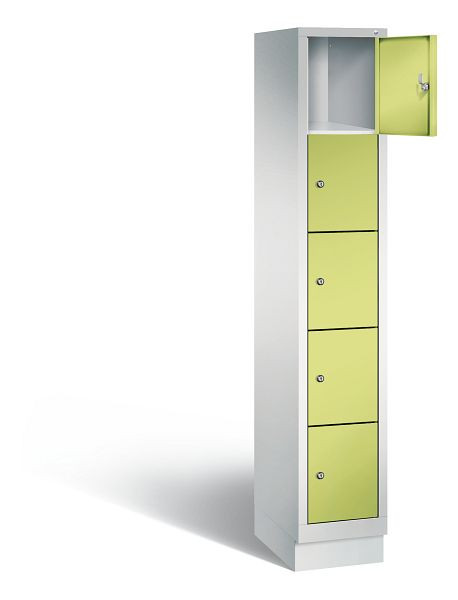 C+P lockerkast Evolo, H1800xB320xD500mm, kleur: lichtgrijs / virid groen, 48020-105 S10069