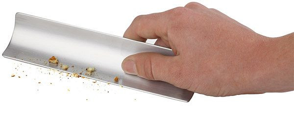 APS tafelkruimelverwijderaar, 19 x 4,5 cm, hoogte: 1 cm, RVS, mat gepolijst, geslepen RVS rand, 00581