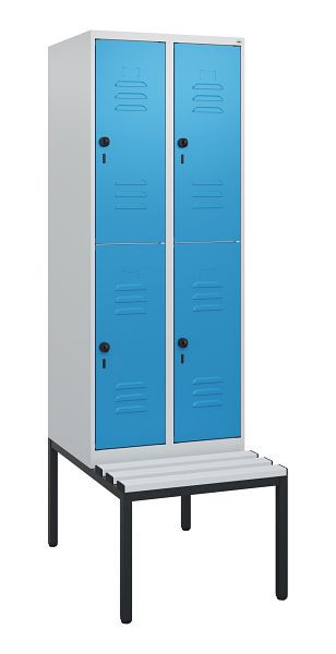 C+P Doppelstöckiger Spind Classic PLUS, 2 Abteile, 1950x600x815mm, 7035/5012, Drehriegel, mit untergebauter Sitzbank, 0803505-20 S10064