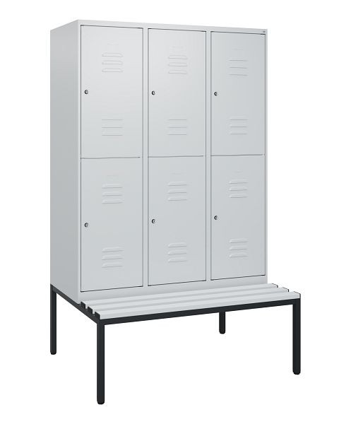 C+P dubbeldekskast Classic PLUS, 3 vakken, 1950x1200x815mm, 7035/7035, cilindersloten, met bank eronder, 0803505-32 S10084