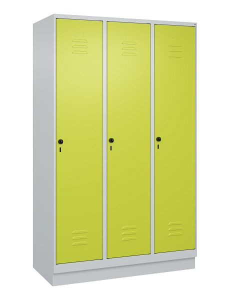 C+P Umkleidespind Classic PLUS, Sockel, 3 Abteile, 1950x1200x500mm, 7035/0024, Drehriegel, 080020-32 S10010