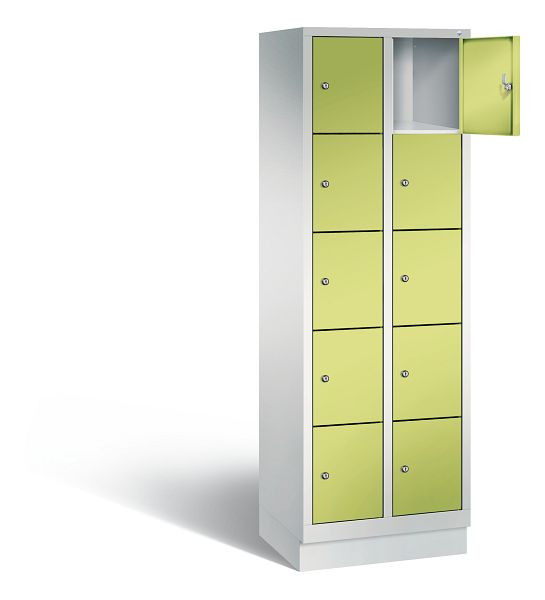 C+P lockerkast Evolo, H1800xB610xD500mm, kleur: lichtgrijs / virid groen, 48020-205 S10124