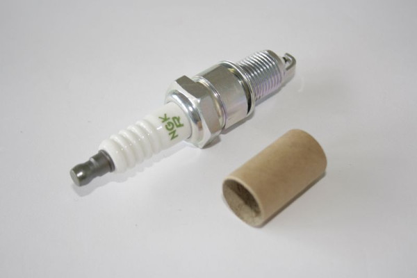 ELMAG bougie voor HONDA motoren, GX 610-K1/620-K1/670, 9503122
