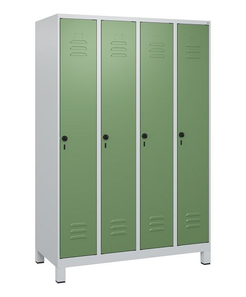 C+P luierkluis Classic PLUS met middenwand, voeten, 4 vakken, 1800x1200x500mm, 7035/6011, veiligheidsdraaigrendel, 0800107-40F S10006