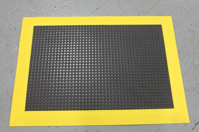 Ergomat XL Bubble antivermoeidheidsmat met gele randen, lengte 120 cm, breedte 90 cm, STXL90120-YB